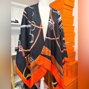 HERMES Poncho Black and Orange Scarf